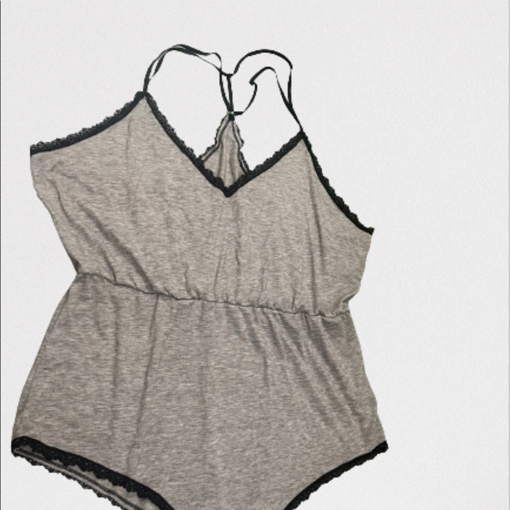 comfortable mono pajamas